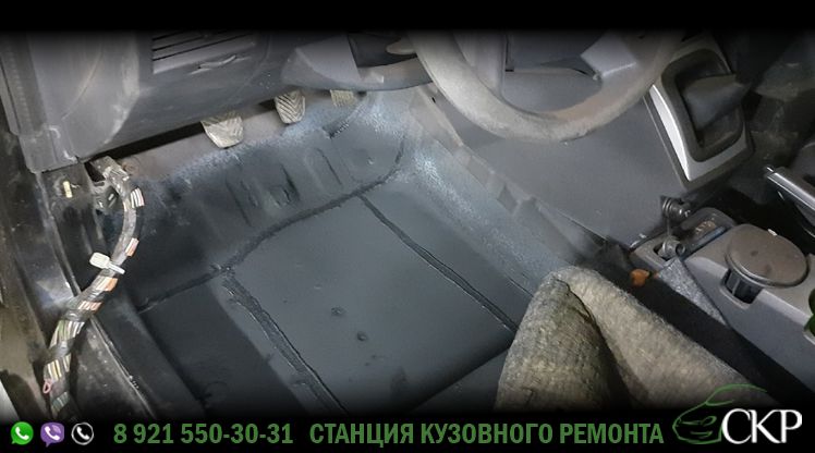 Замена участка пола Додж Калибр (Dodge Caliber) в СПб в автосервисе СКР.